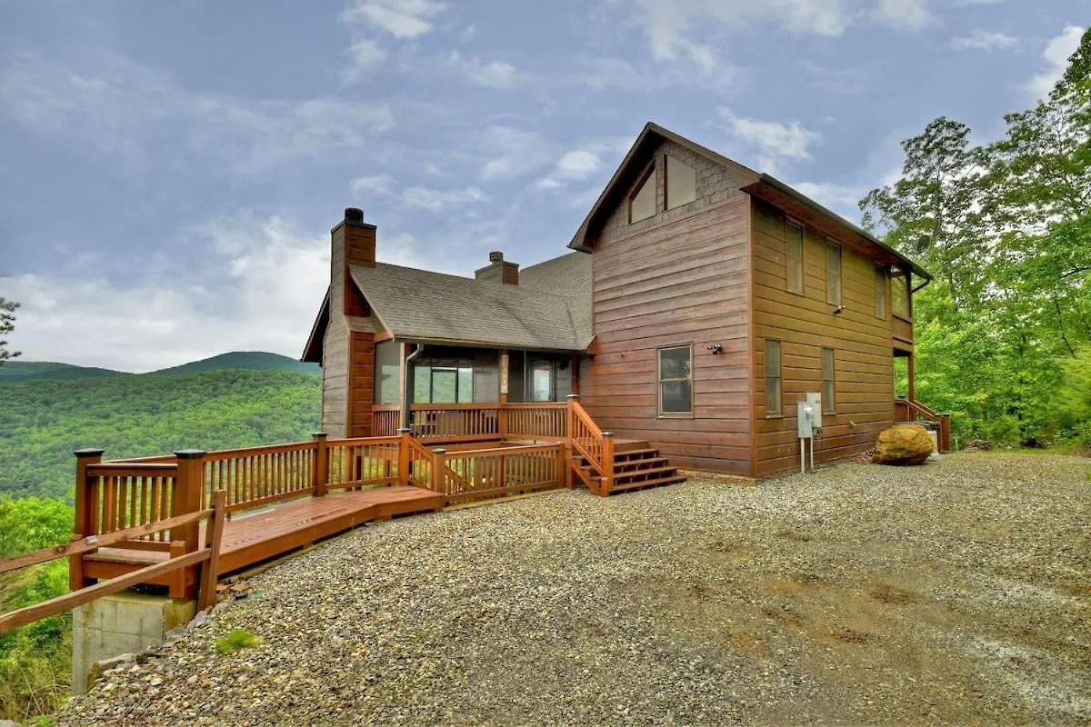 Misty Mountain Hideaway- Stunning Mountain Views Blue Ridge