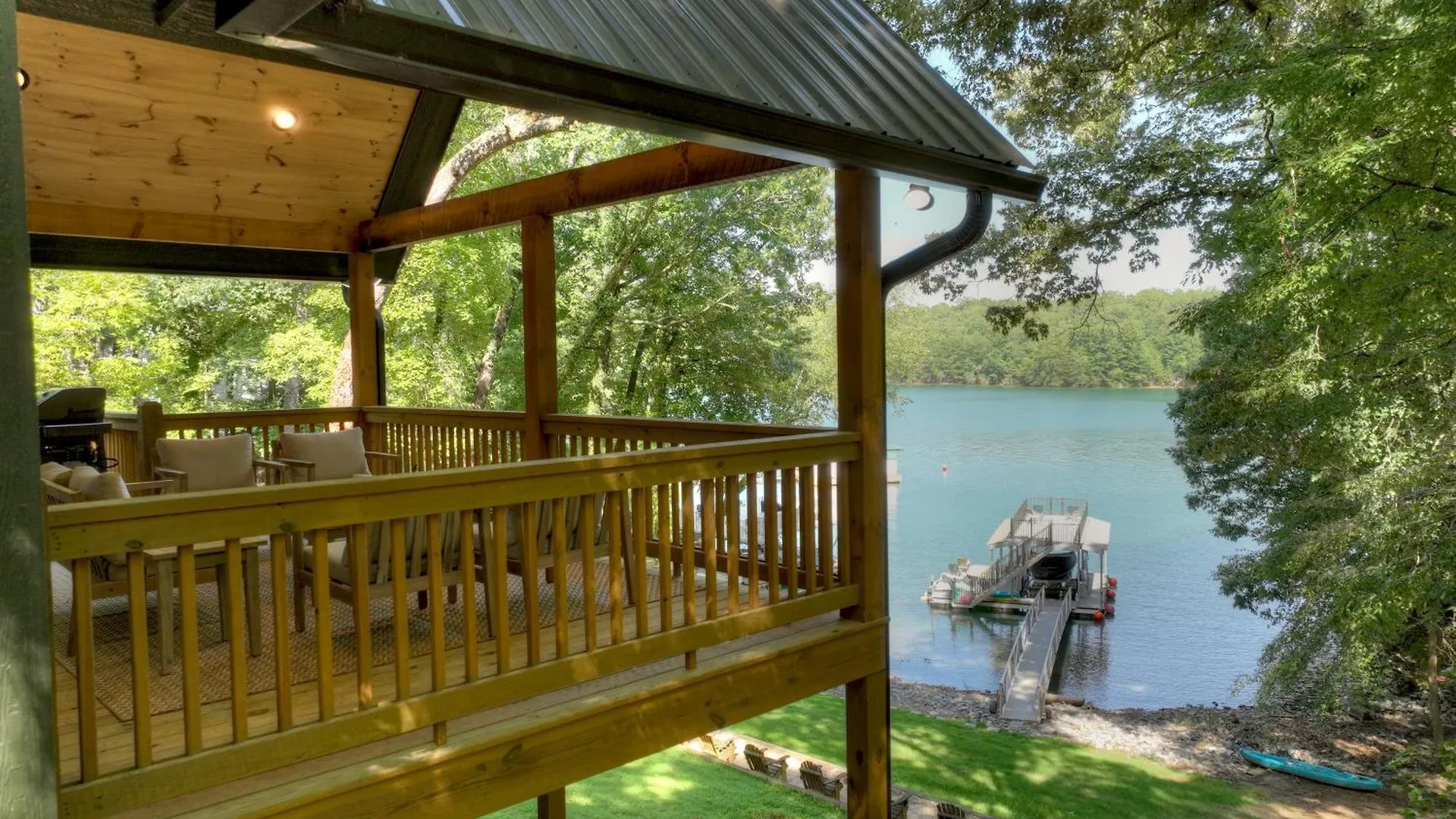 Holiday home Piney Cove *