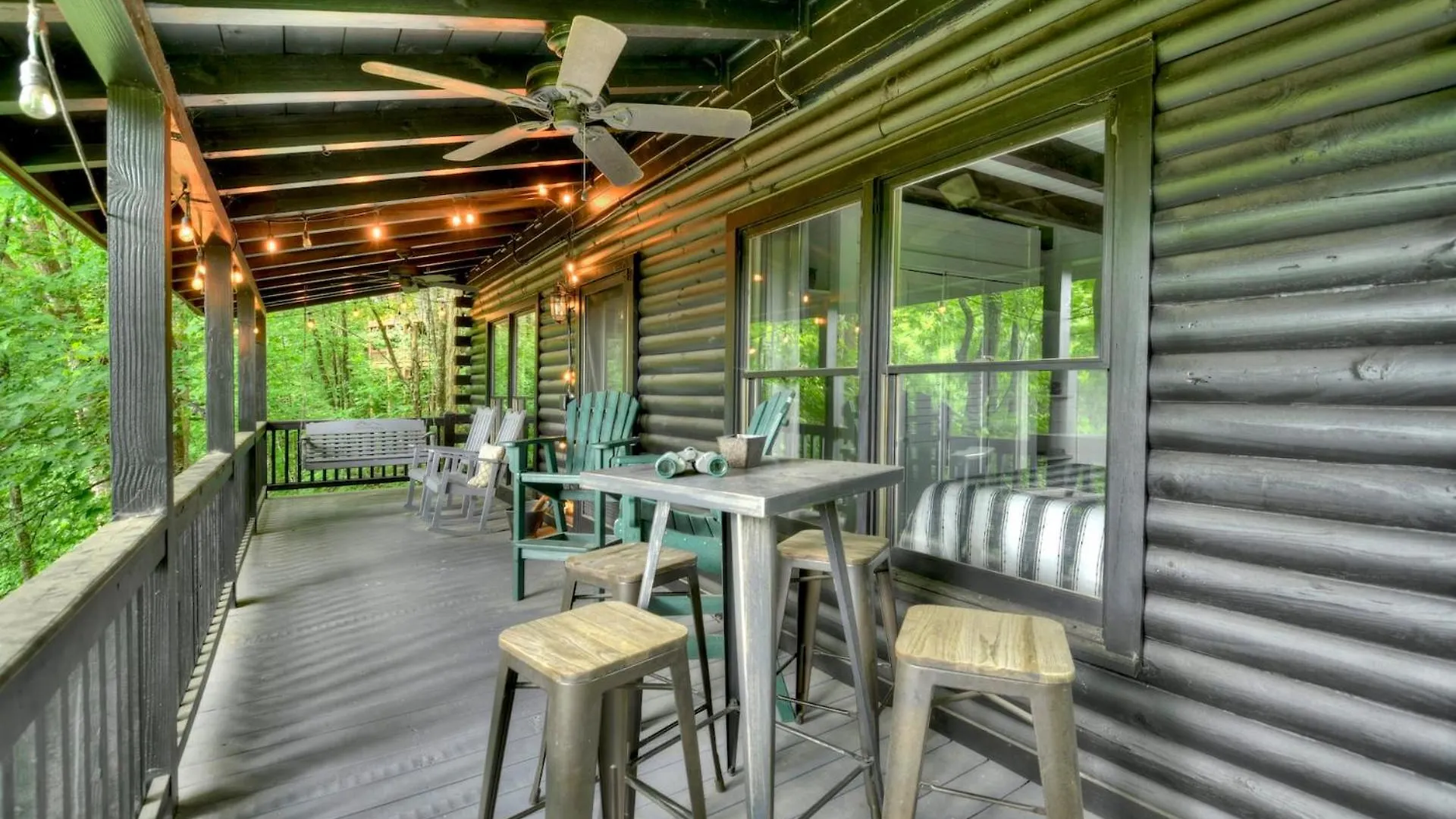 Picture Perfect With Hot Tub In The Br Mtns Holiday home