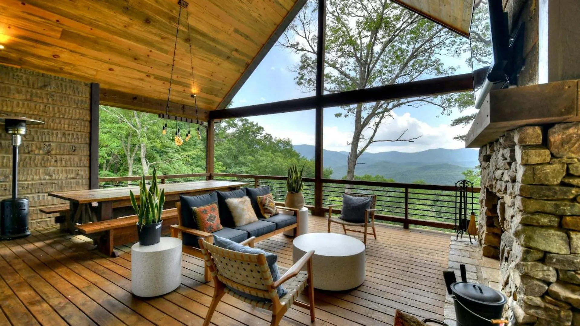 Gem Of Stunning 5 Star Views & Hot Tub Blue Ridge