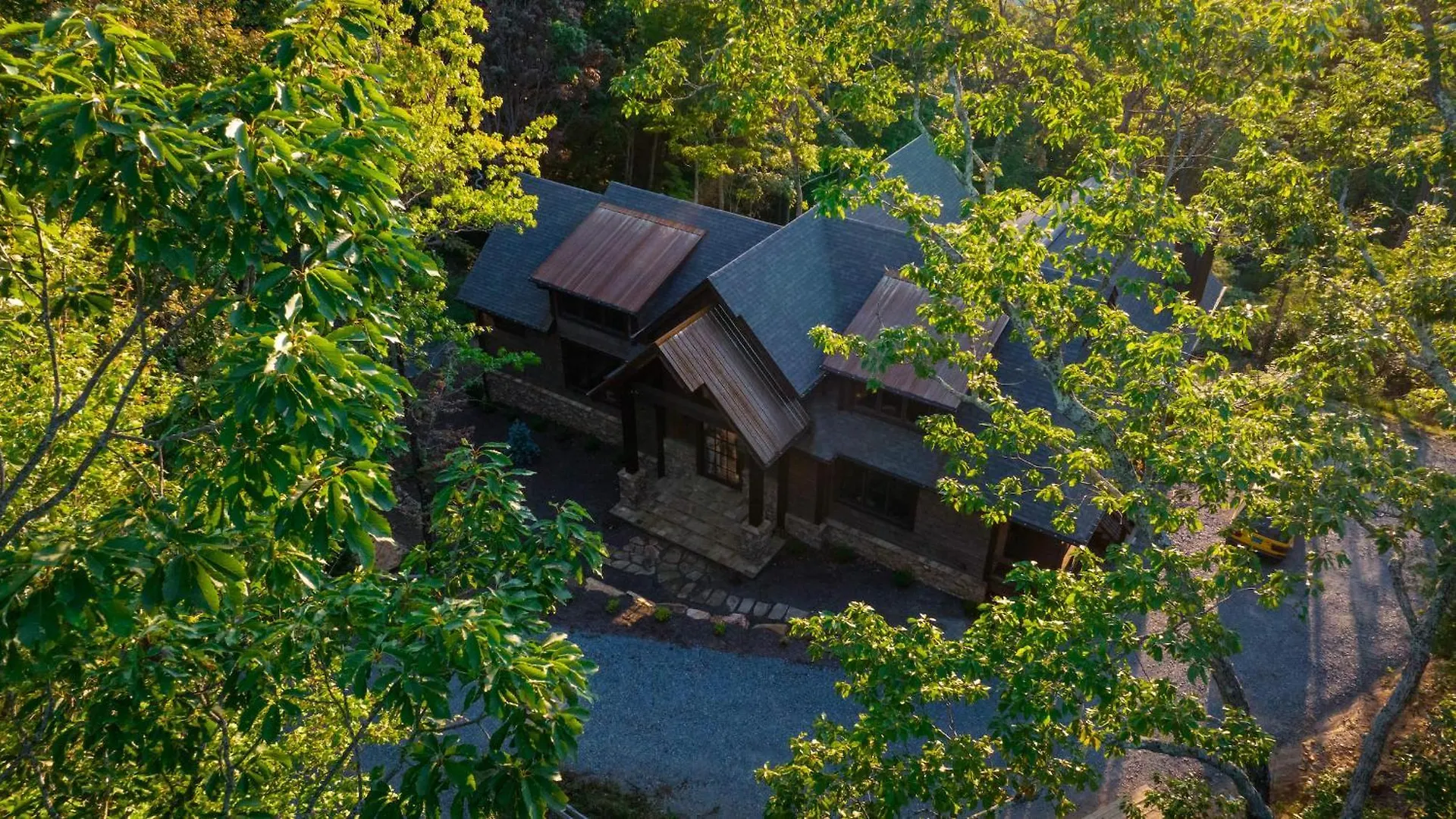 Gem Of Stunning 5 Star Views & Hot Tub Holiday home *