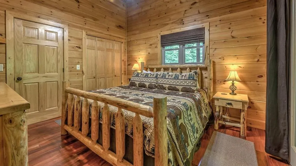 Holiday home Colby's *