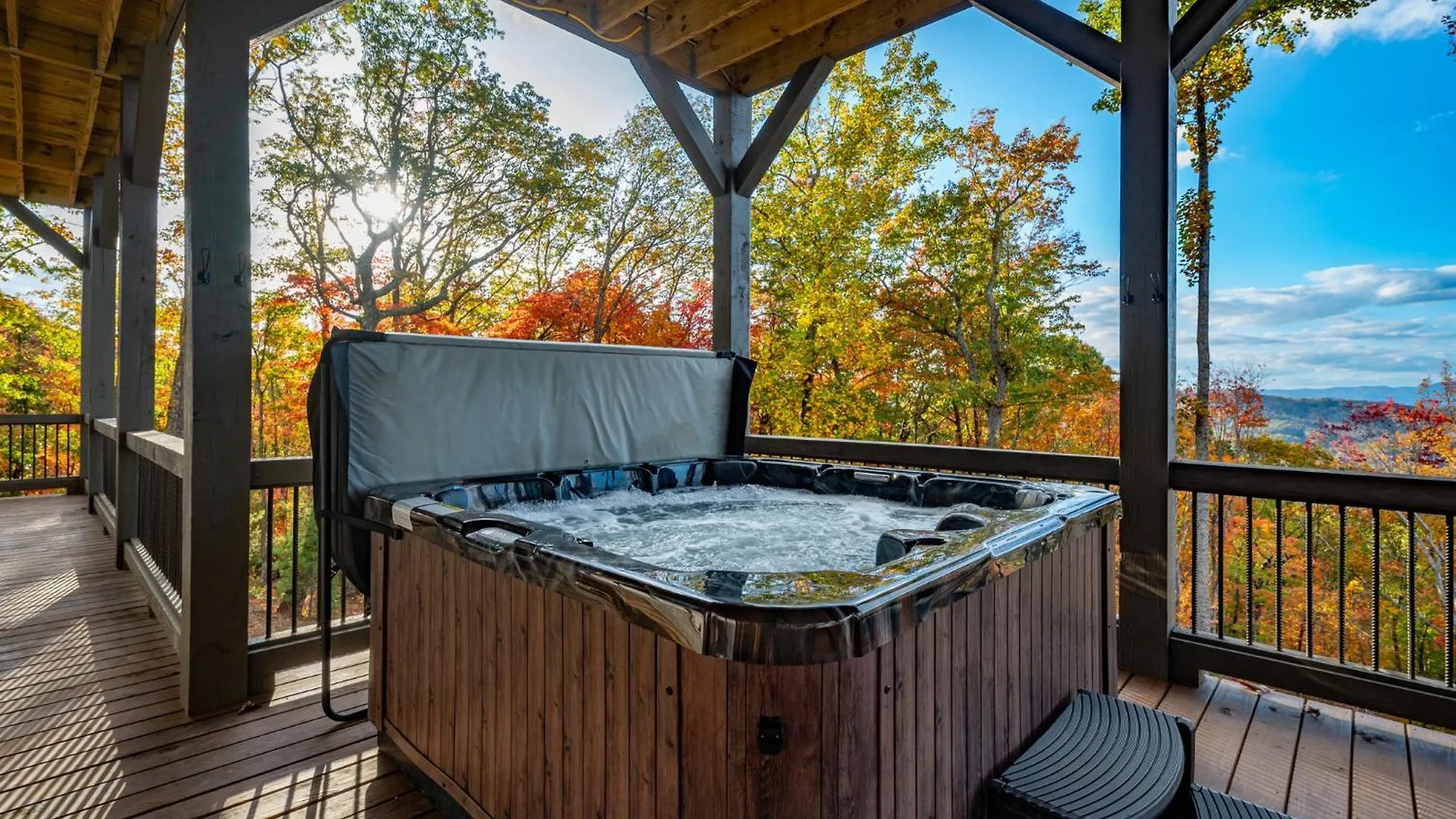 Wine Down Ridge - Heights Community Holiday home