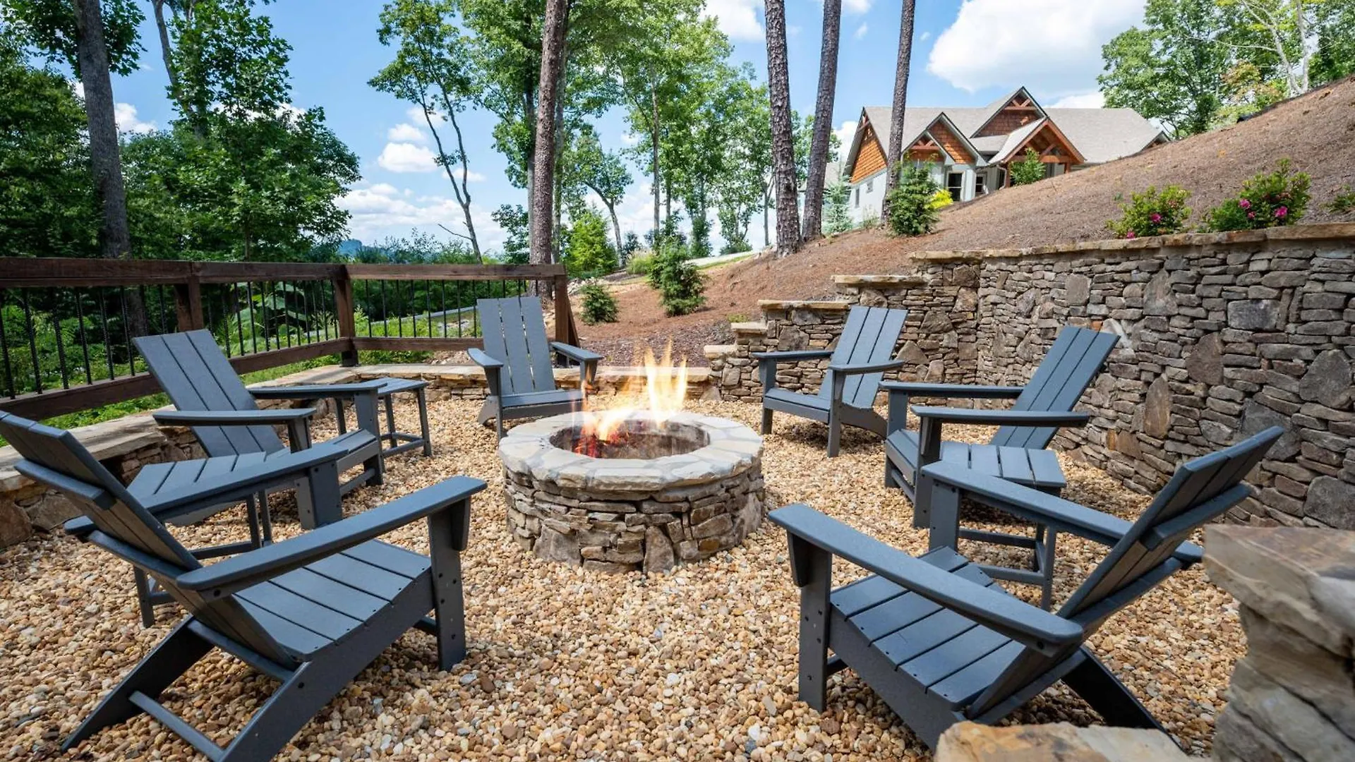 Mountain Echoes - Mountain View Fire Pit Hot Tub Holiday home *