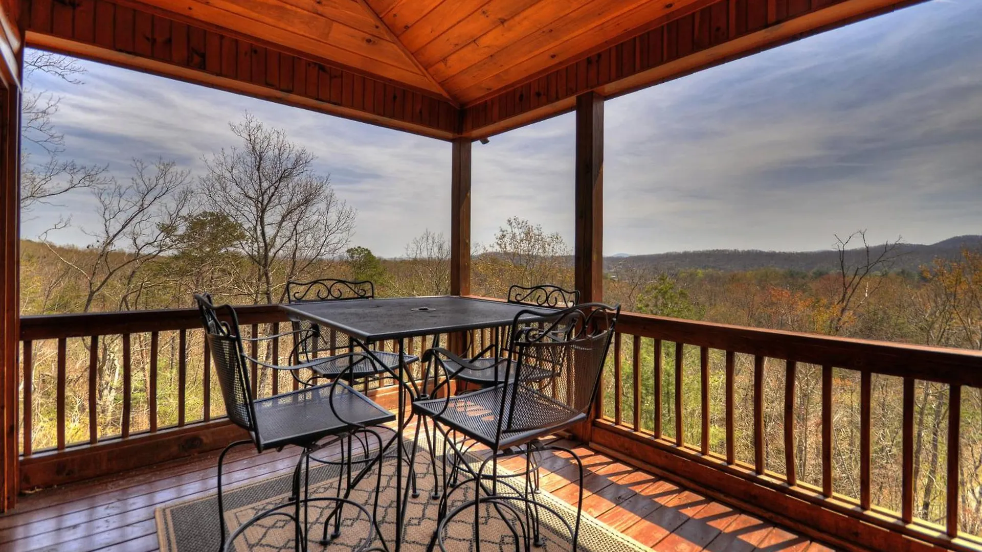 Blue Jay - Mountain Tops Community Blue Ridge