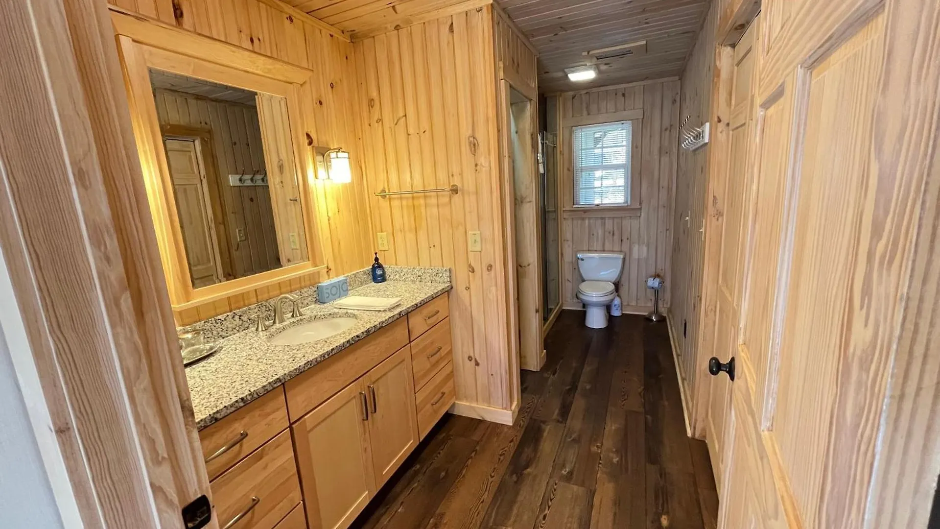 Retreat - Lakefront Luxury Blue Ridge