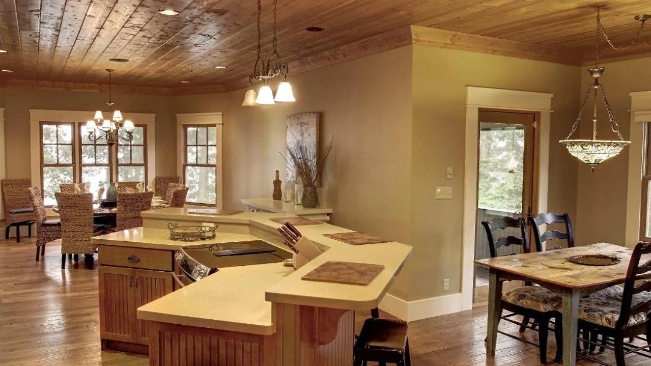 Retreat - Lakefront Luxury Blue Ridge
