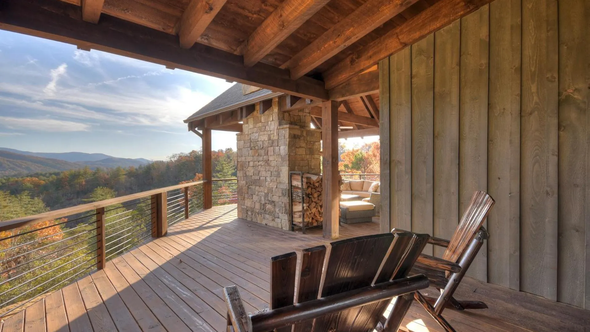 Breakaway Ridge Luxury - 5 Minutes Downtown Holiday home Blue Ridge