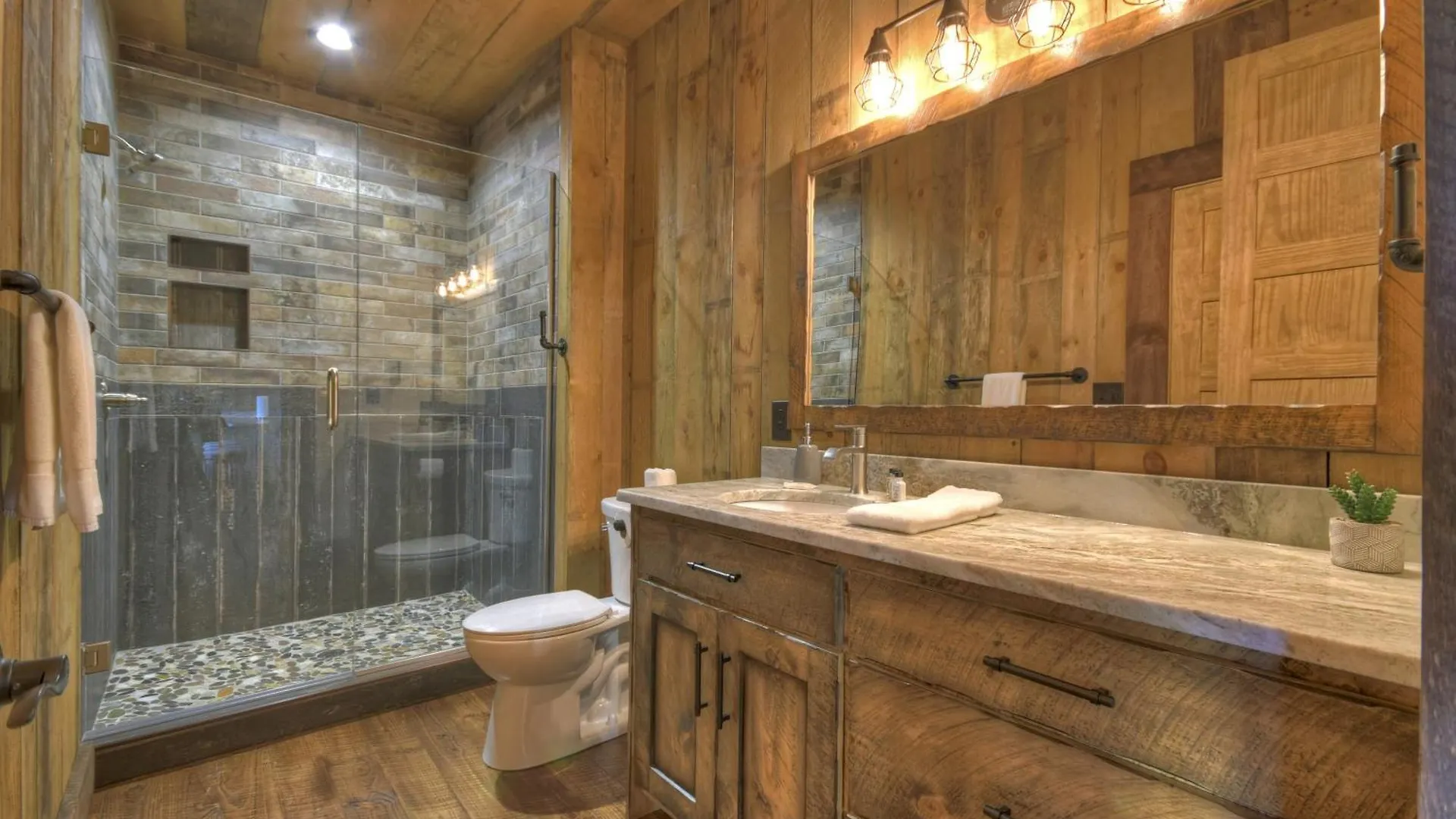 Breakaway Ridge Luxury - 5 Minutes Downtown *