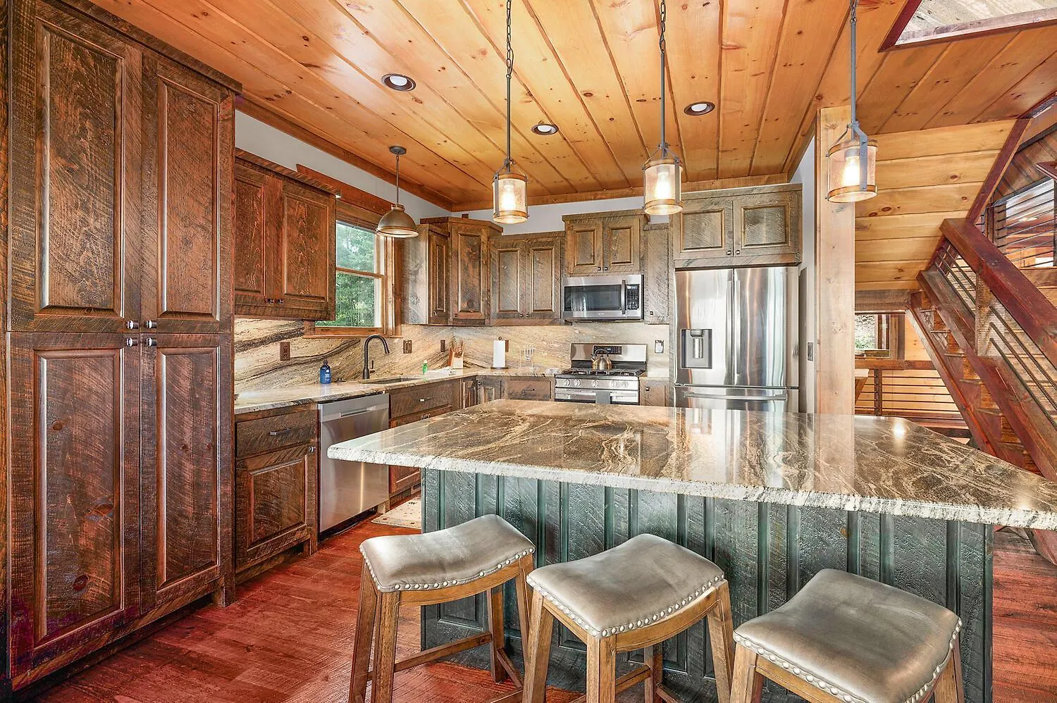 Decked Out - Heights Holiday home Blue Ridge