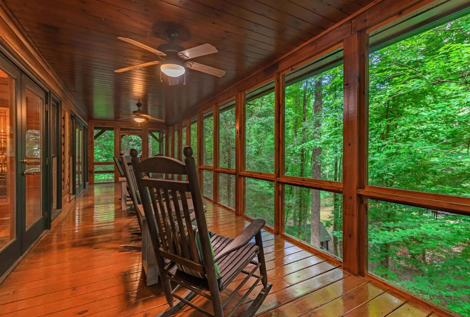 Holiday home Babbling Brook - 10 Minutes Downtown Ga *
