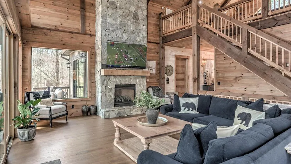 Luxury On The Toccoa Holiday home