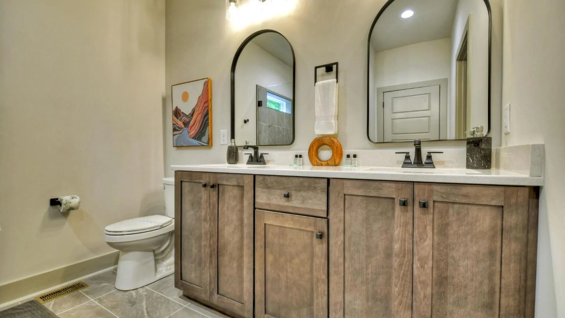 Casa Moderne - Cozy Modern Vibes A Hot Tub Villa *
