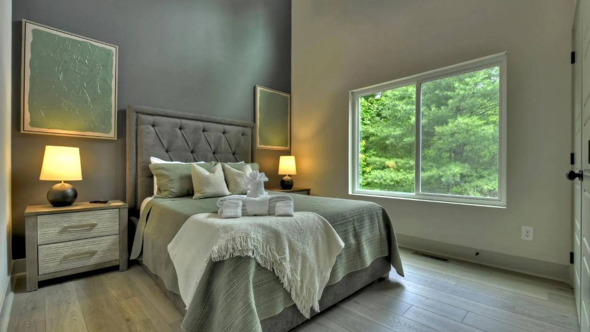 Villa Casa Moderne - Cozy Modern Vibes A Hot Tub Blue Ridge