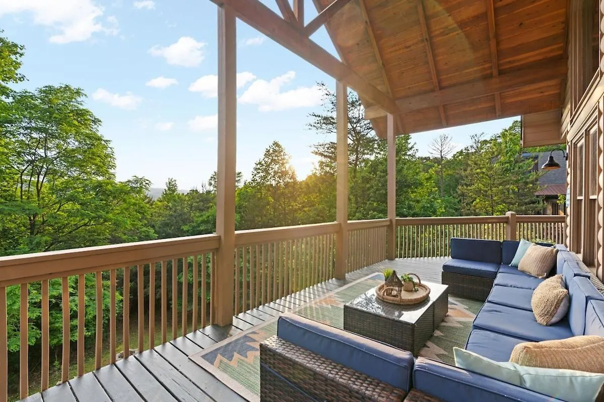 Lux 5br W Hot-tub Game & Mountain Views