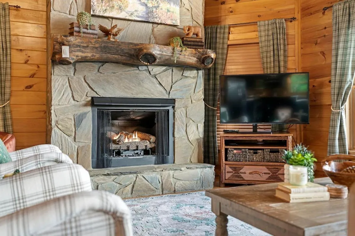 Holiday home Lux 5br W Hot-tub Game & Mountain Views *