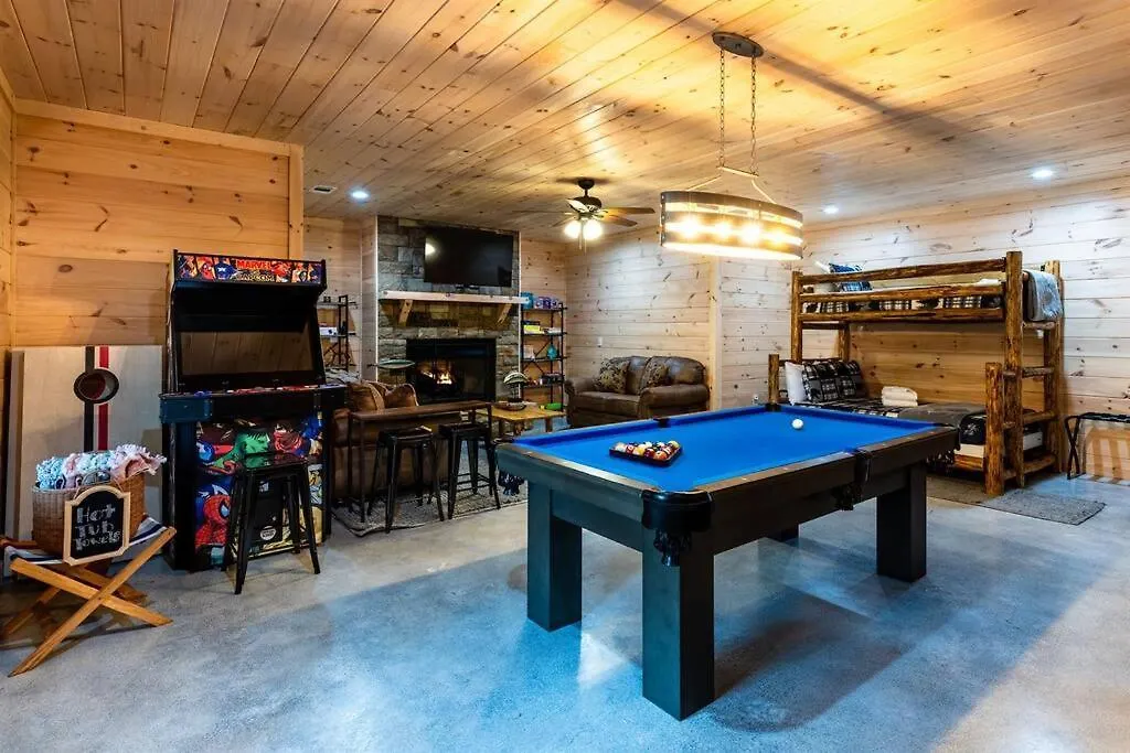 Luxe Family 8 Min To Downtown Blue Ridge
