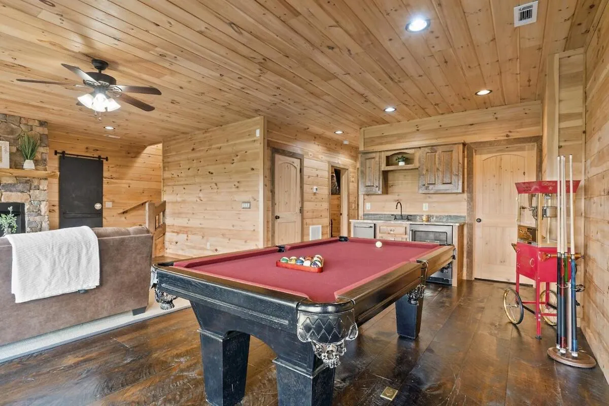 Luxury 4br Game Hot Tub Long-range Mtn View *