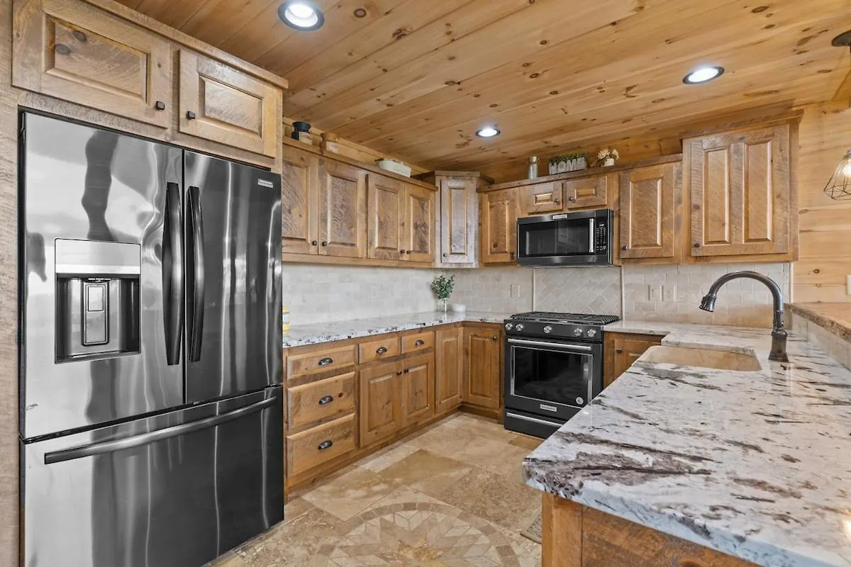 Luxury 4br Game Hot Tub Long-range Mtn View Holiday home Blue Ridge