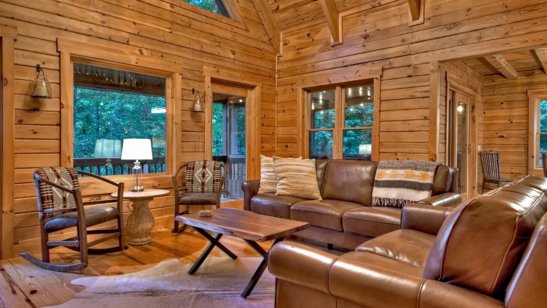 Blueberry Hill - Relax In The Hot Tub Or Roast Marshmallows By The Firepit