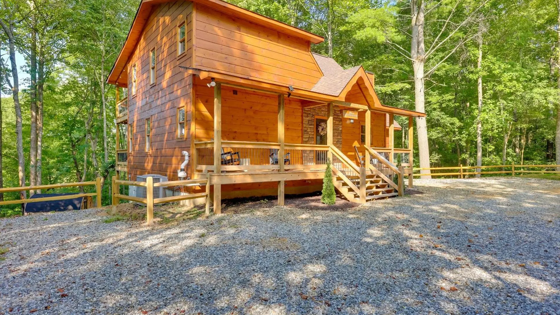 Holiday home With Hot Tub And Sauna 5 Mi To Dtwn Blue Ridge! *