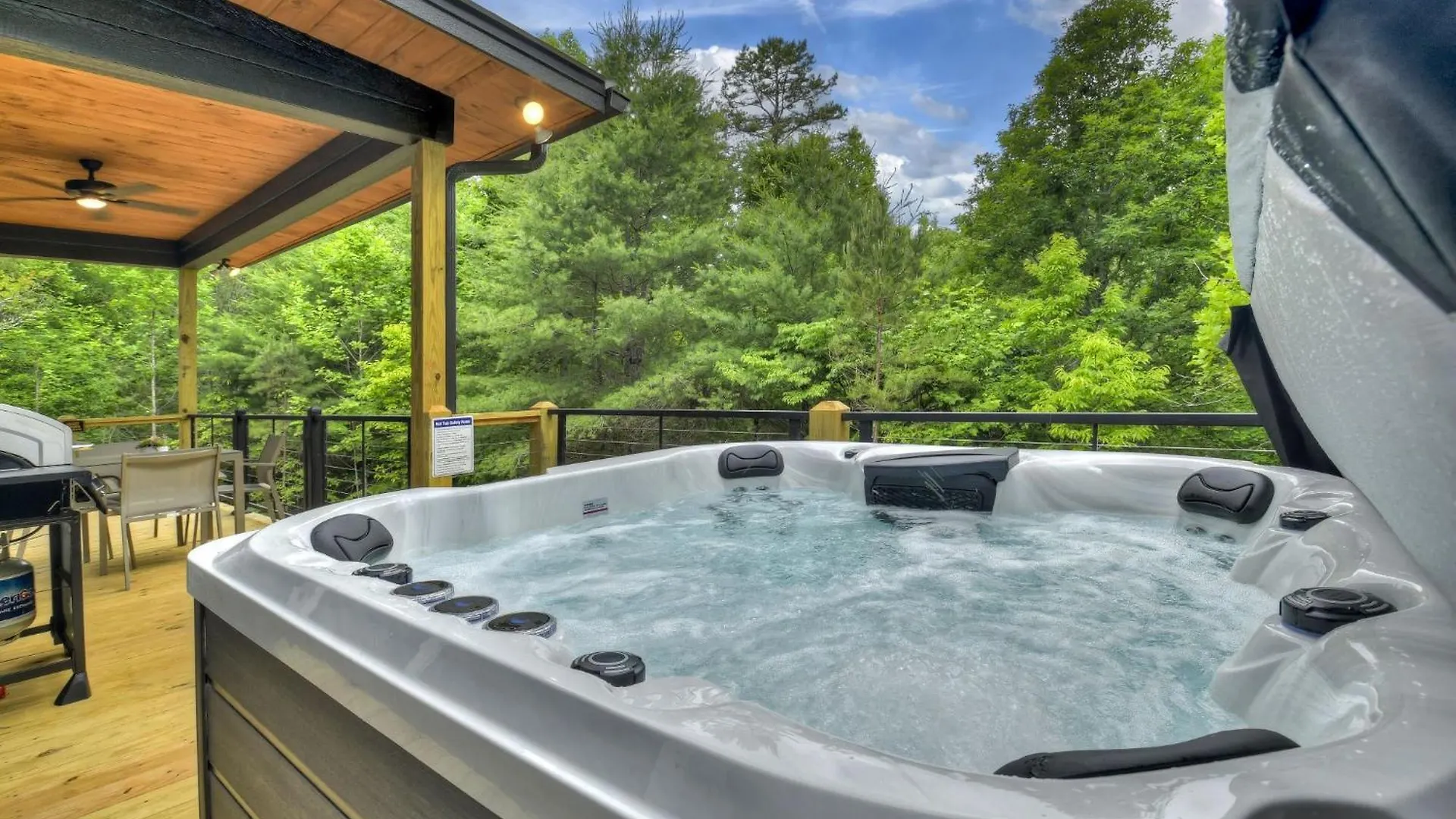 Casa Moderne - Cozy Modern Vibes A Hot Tub Blue Ridge
