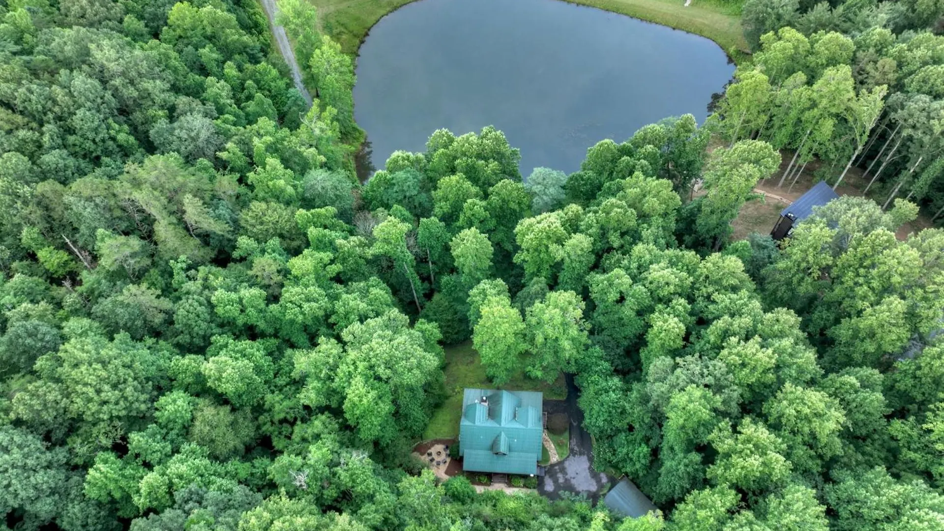 Blueberry Hill - Relax In The Hot Tub Or Roast Marshmallows By The Firepit Villa