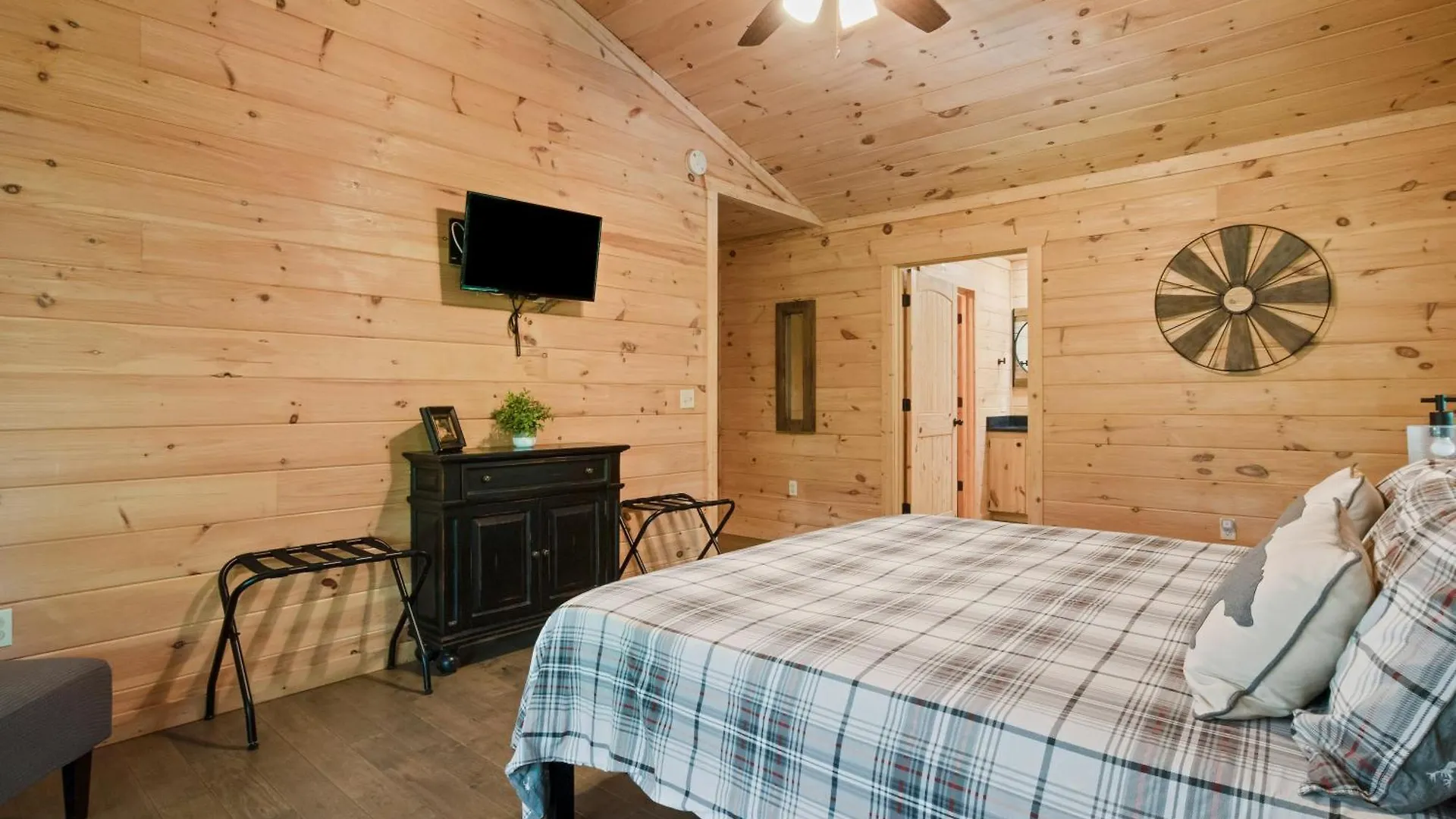 Beaujax - Pet Friendly Ga Holiday home Blue Ridge