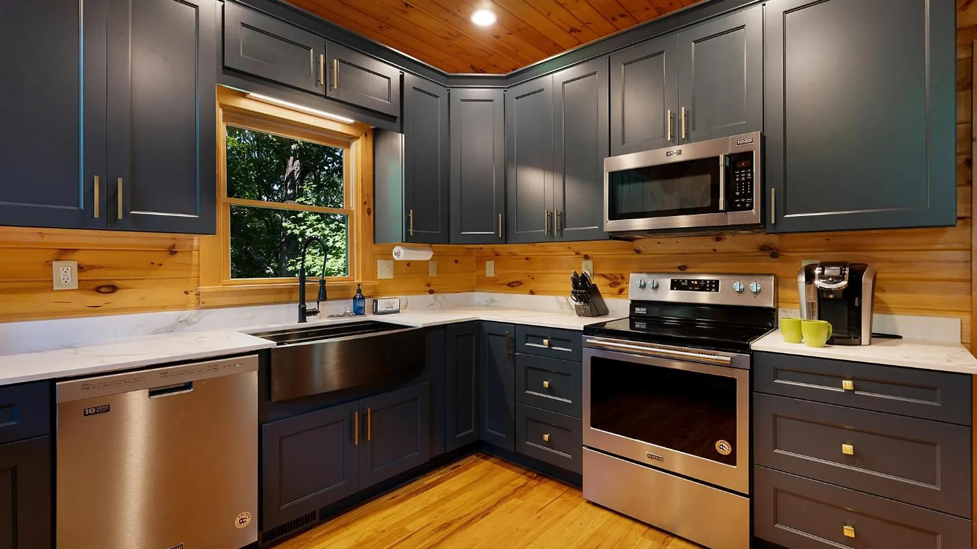 Escape To Dream Catcher - Pet Friendly Holiday home Blue Ridge