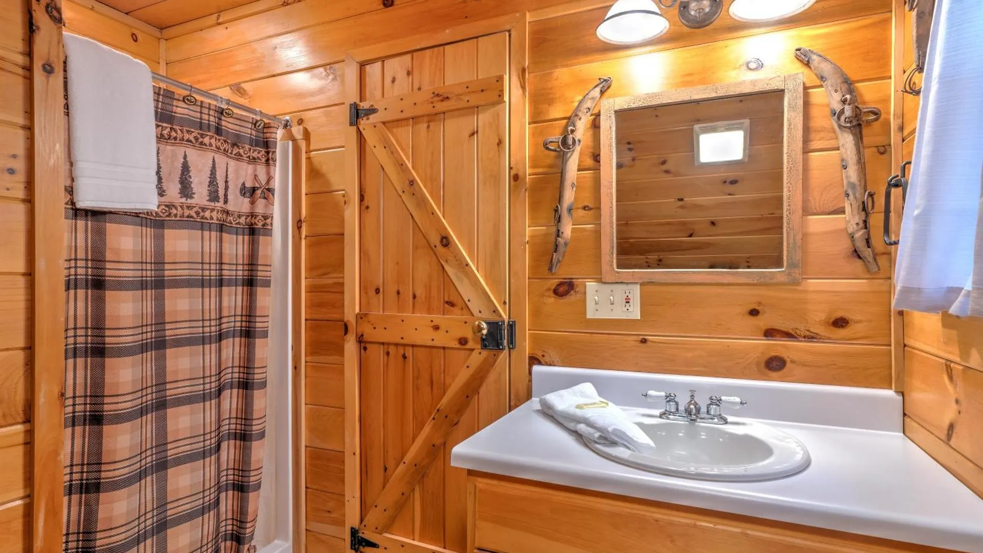 Squat And Gobble - Hot Tub Pool Table Privacy