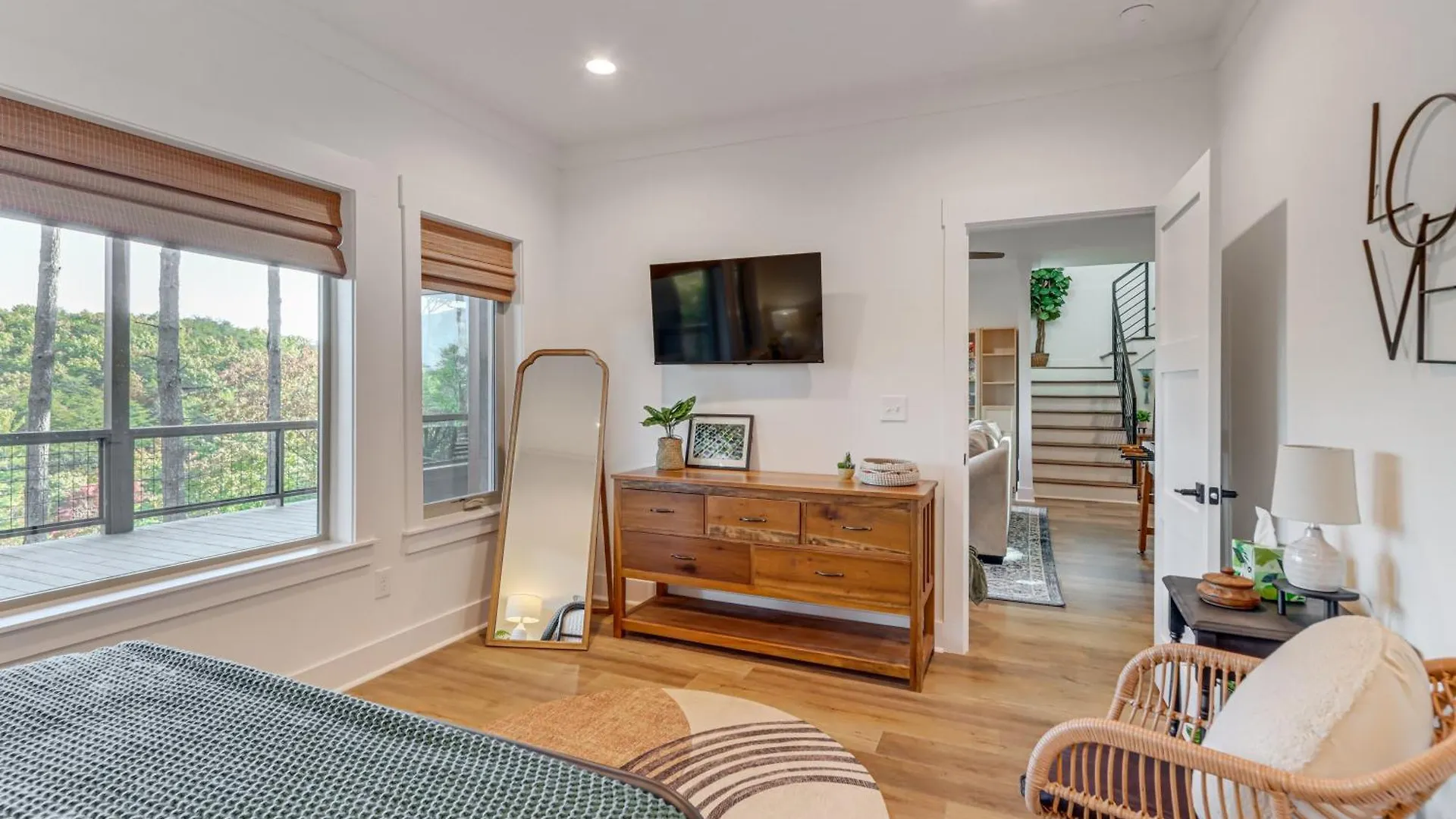 Modern Mtn With Deck And Views In Blue Ridge! *