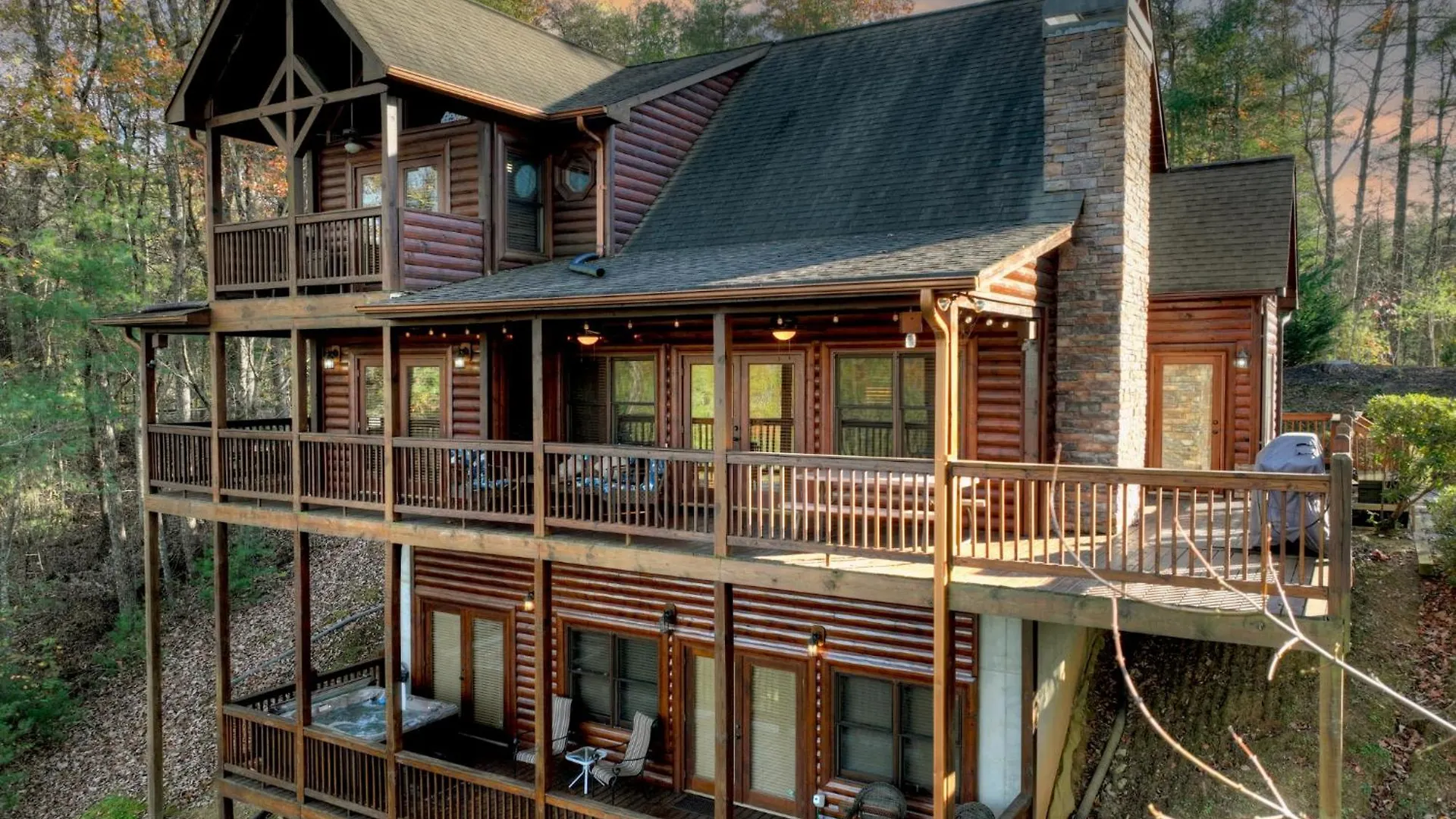 Moonlight Mountain - Great Views And A Hot Tub Villa *