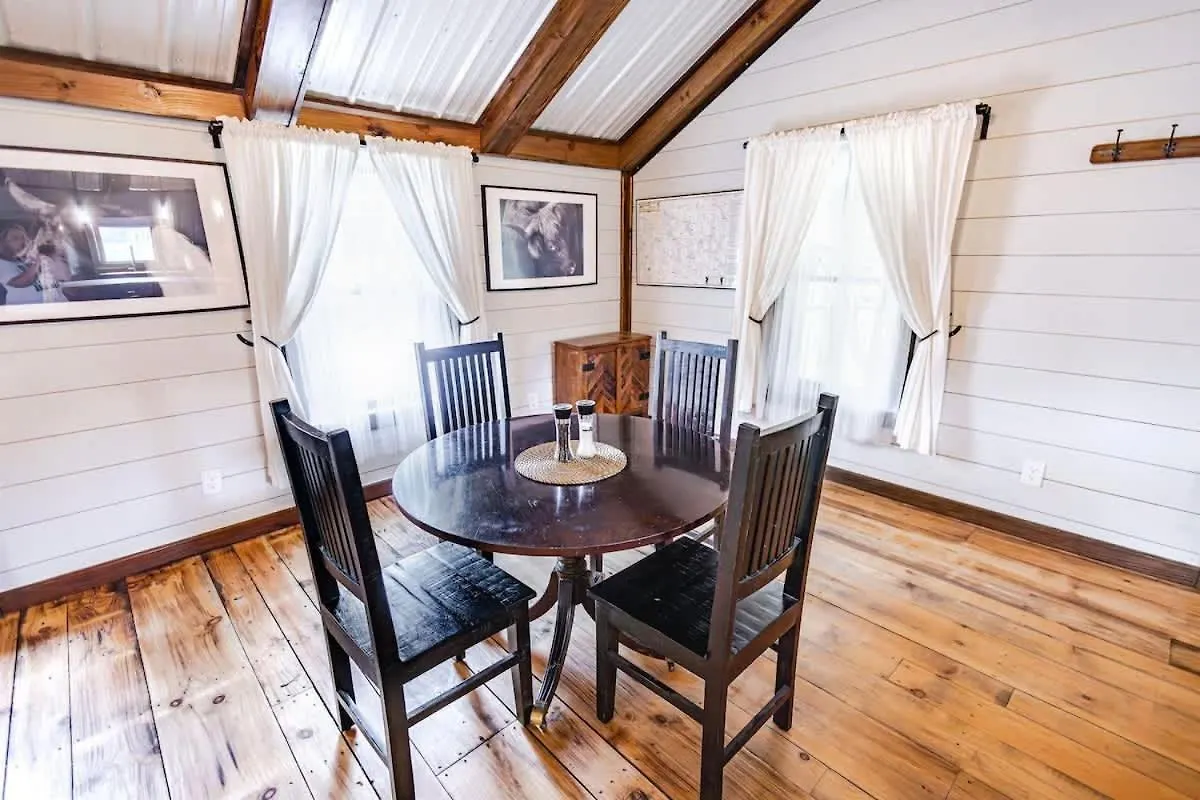 Equestrian Escape Holiday home *