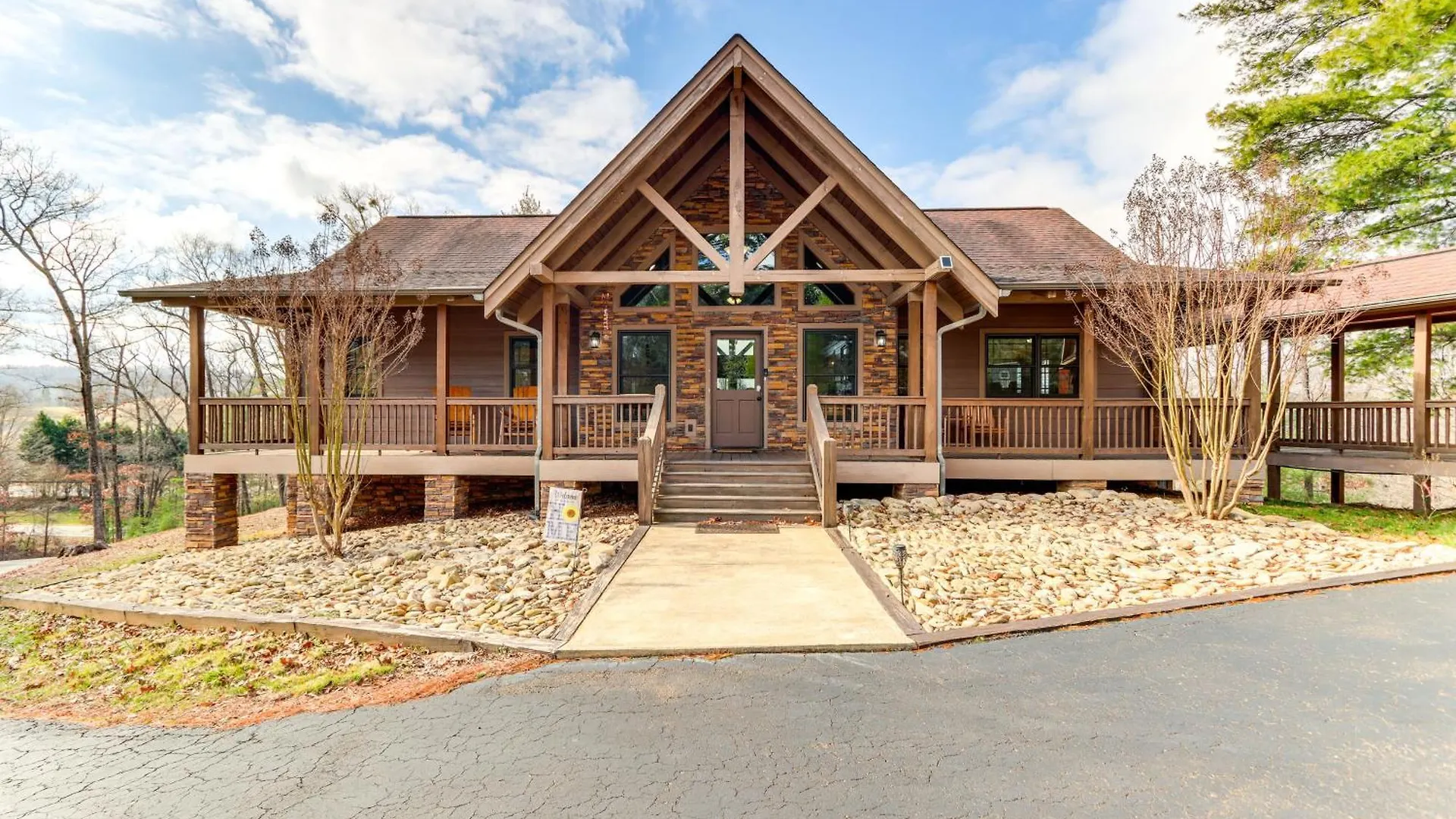3 Mi To Dtwn With Hot Tub In Blue Ridge! Holiday home
