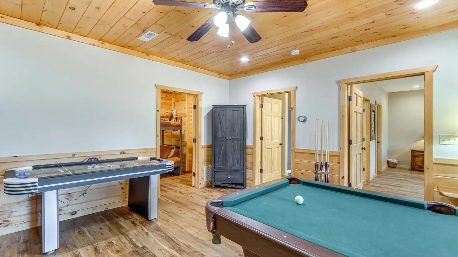 3 Mi To Dtwn With Hot Tub In Blue Ridge! Holiday home Blue Ridge