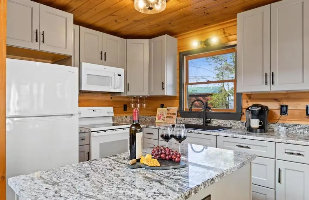 Holiday home The Fox & Fir Luxe Retreat- Sauna & Cold Plunge Blue Ridge
