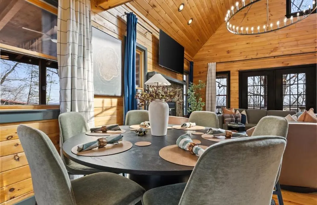 The Fox & Fir Luxe Retreat- Sauna & Cold Plunge Holiday home *