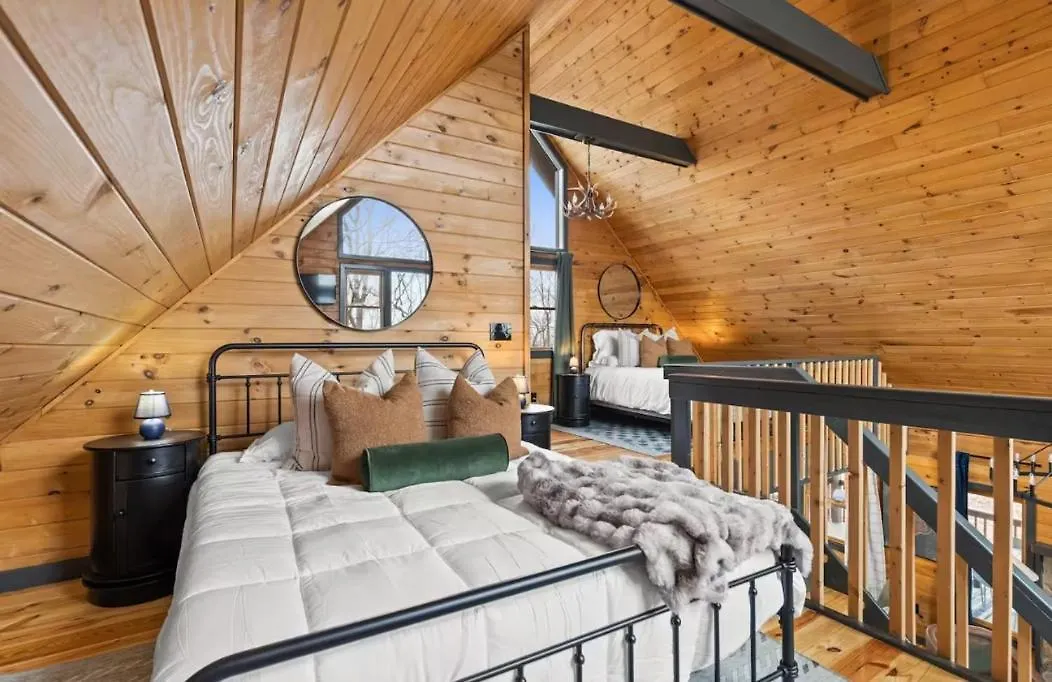 The Fox & Fir Luxe Retreat- Sauna & Cold Plunge Holiday home Blue Ridge