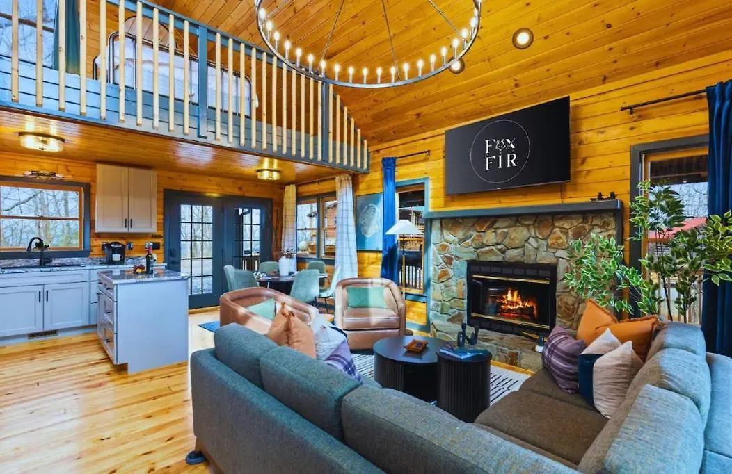 The Fox & Fir Luxe Retreat- Sauna & Cold Plunge Holiday home *