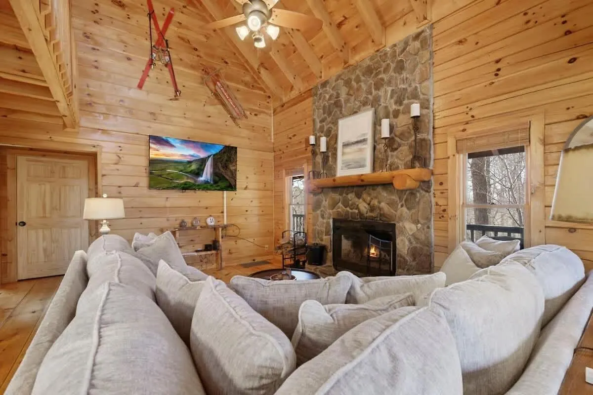 Spacious Luxury Forest An