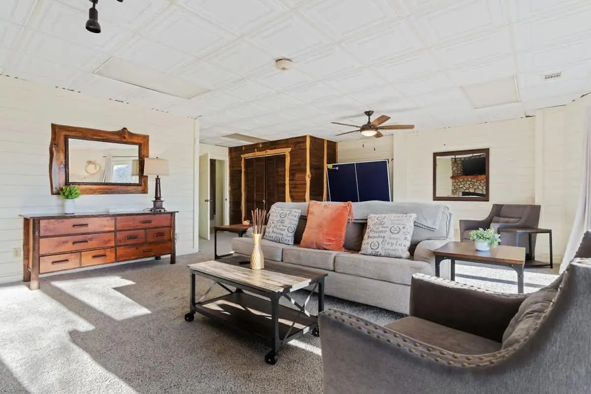 Radiance And Luxe In Lakeside Georgia Blue Ridge