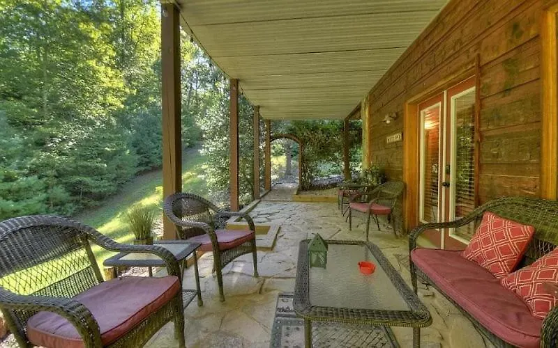 Holiday home Eagles Landing - Family Friendly Mountain - Private Hot Tub, Game Room, Screened Decks, Outdoor Fire Pit - Blue Ridge, Ga