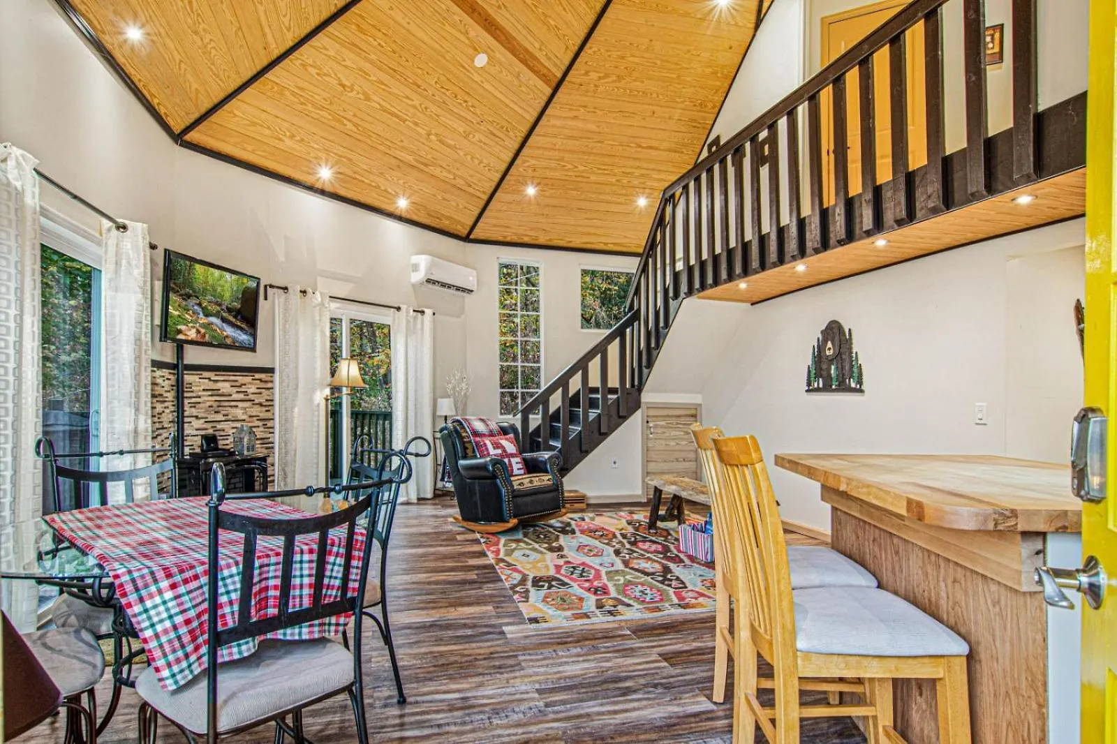 Villa Play Arcade Games Make Firepit Smores Explore Downtown In Minutes - Trails End Blue Ridge