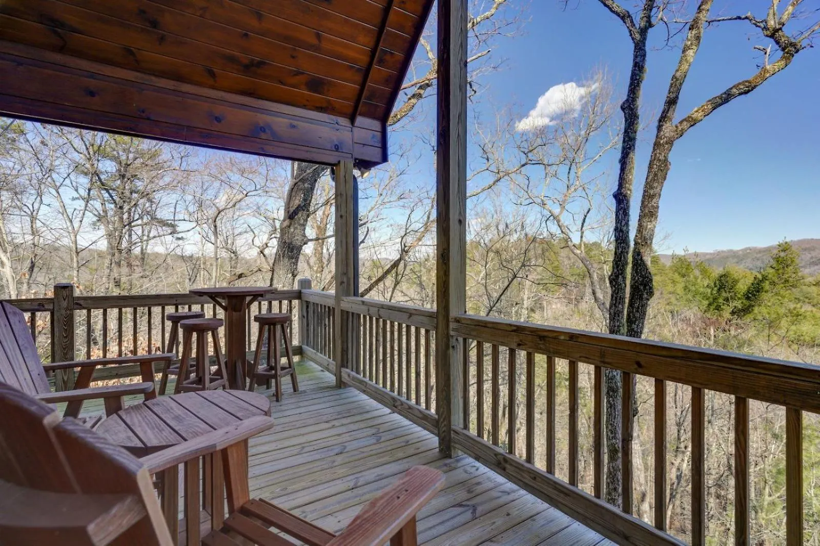 Villa Firepit Chats Hot Tub Dips Cozy Eves By The Fireplace Serene Wooded Surroundings - Rosiey Blue Ridge