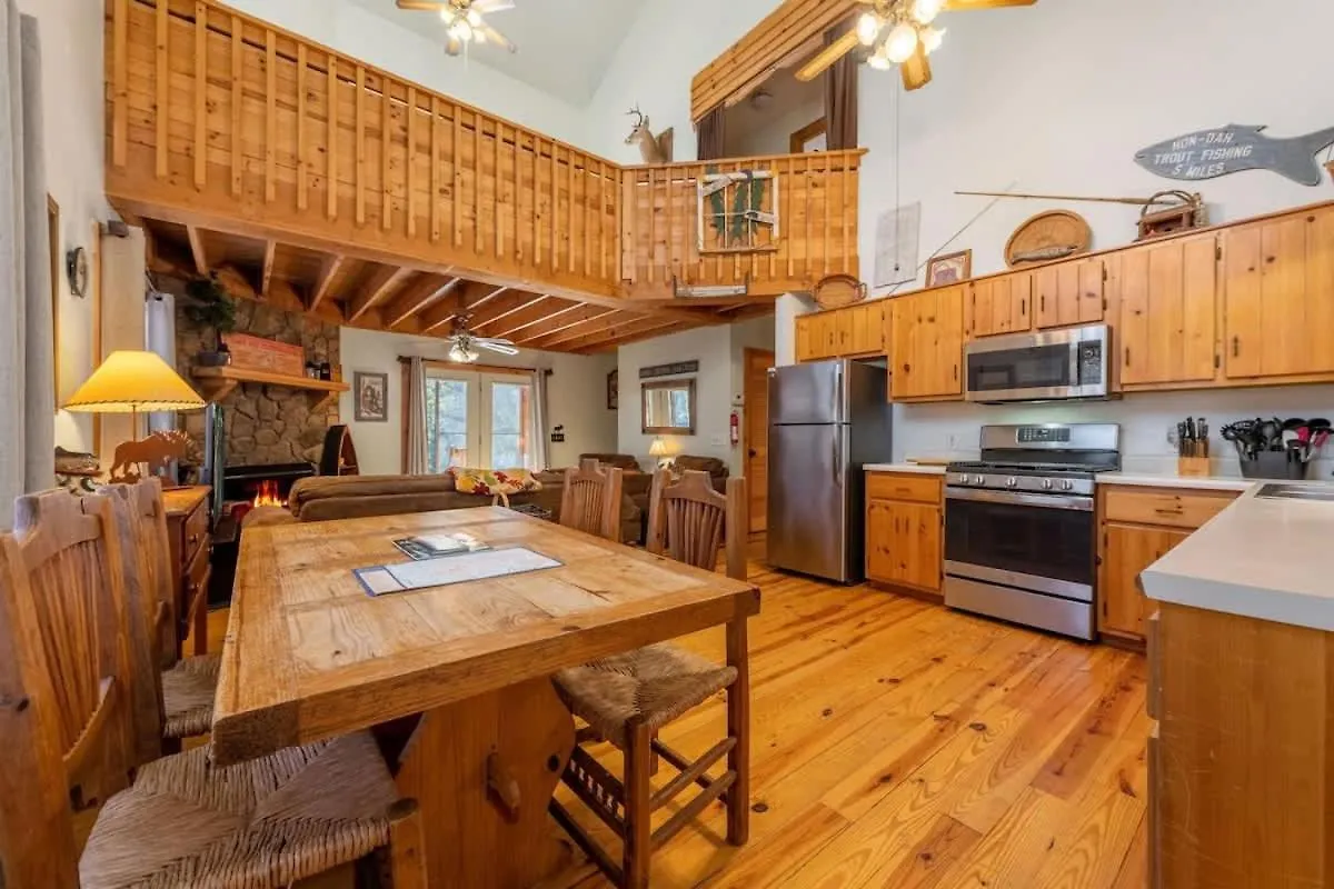 Talking Waters - Fishing Camp Holiday home *