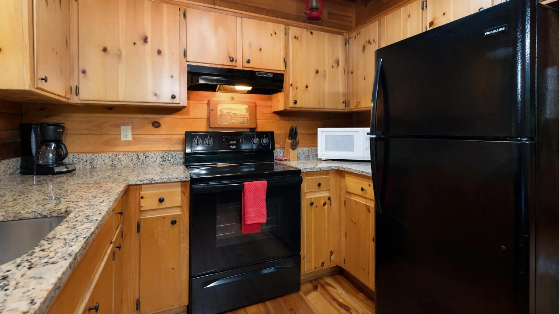 Holiday home Aboard - Log Cabin, Game Room, Hot Tub, View, Private Dock - Blue Ridge, Ga *