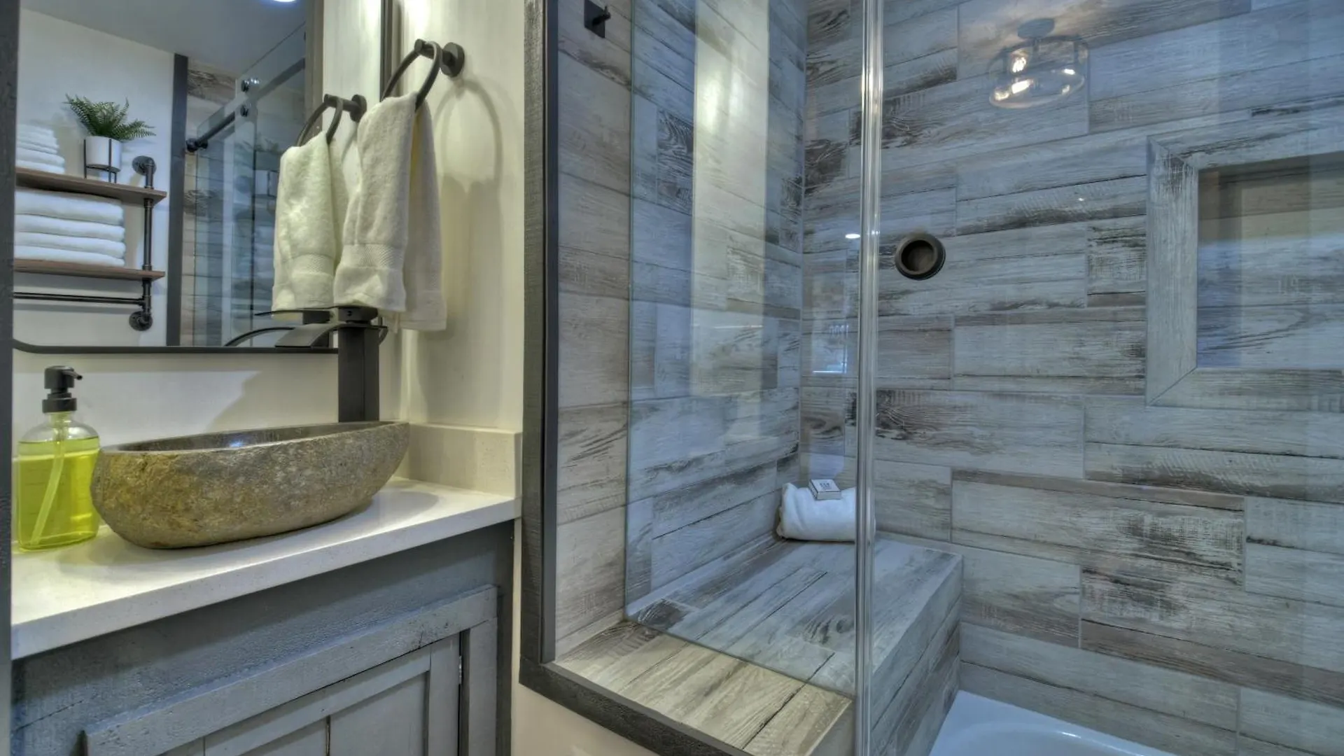 Penthouse Prime Downtown Location Apart Otel *