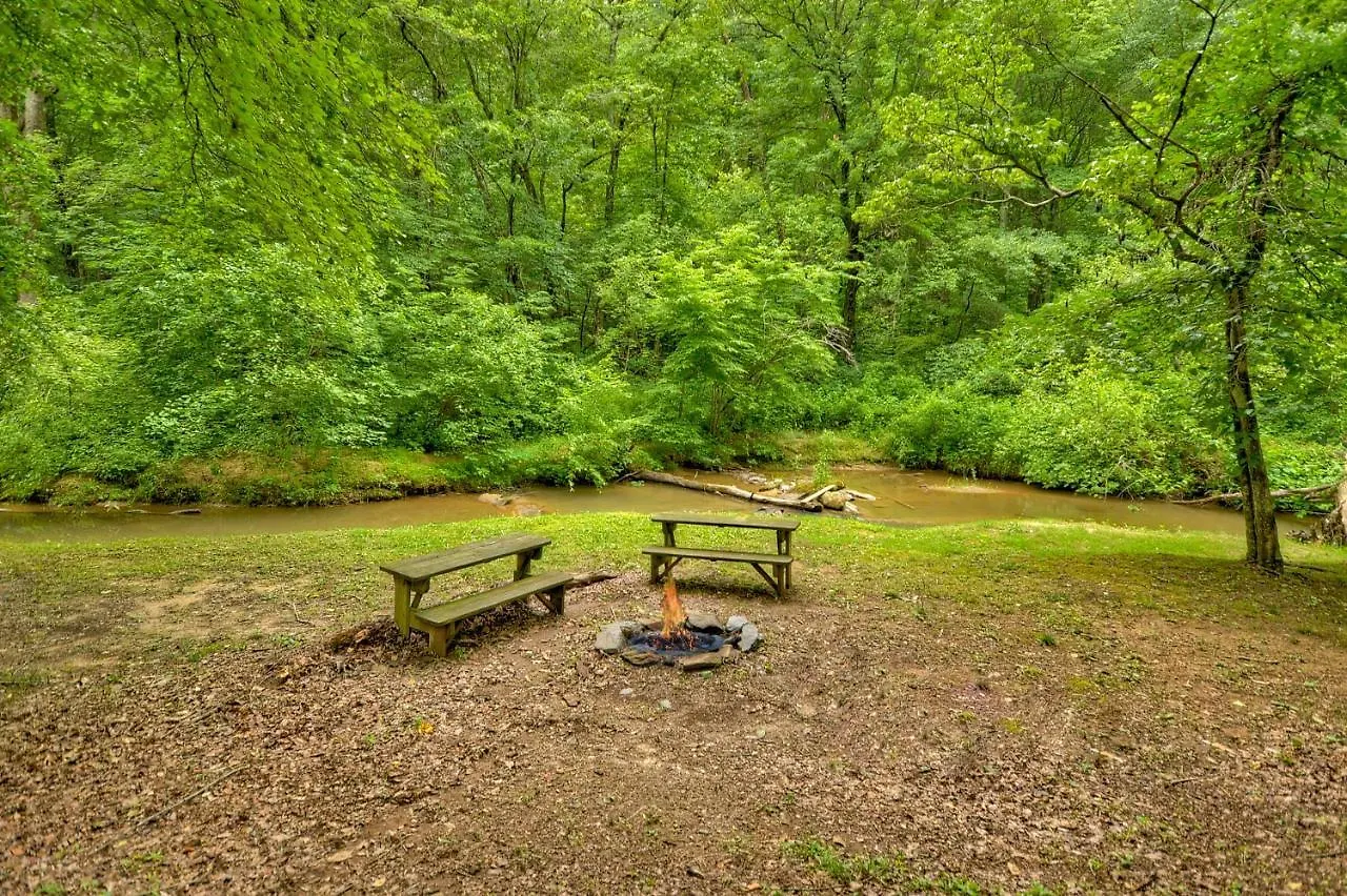 Holiday home Sugar Creek Retreat