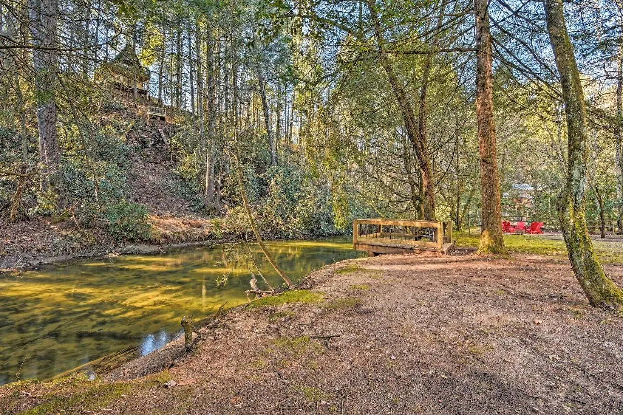 Mtns Creekside With Hot Tub And Pier! Holiday home *