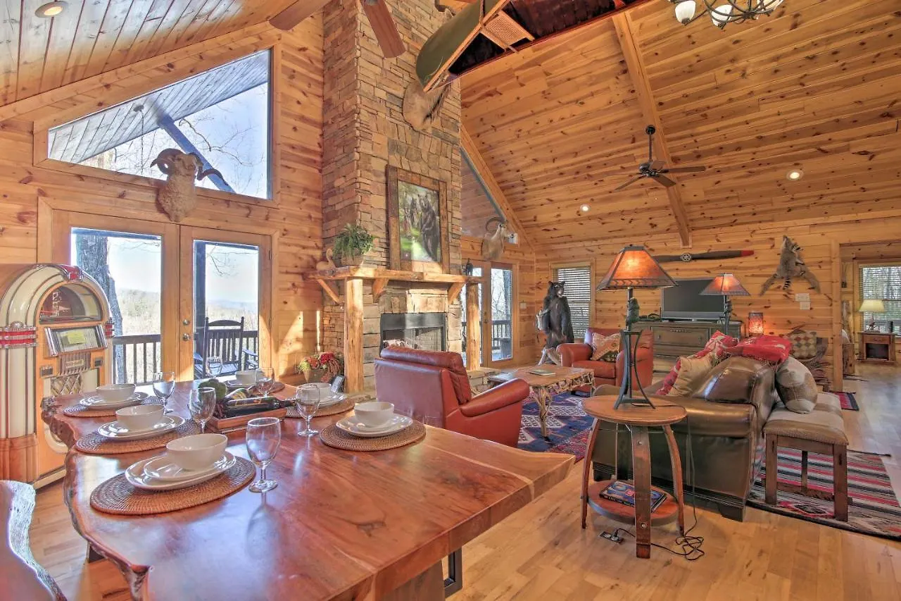 Family Luxury Rental With Hot Tub!
